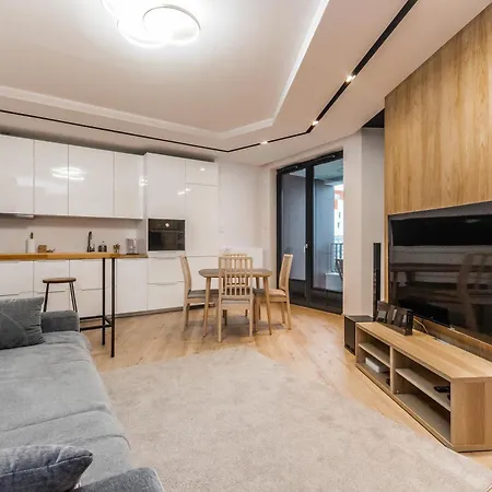 Grand - Portova Luxury شقة