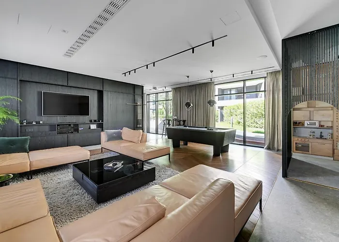 Grand - Portova Luxury Apartment